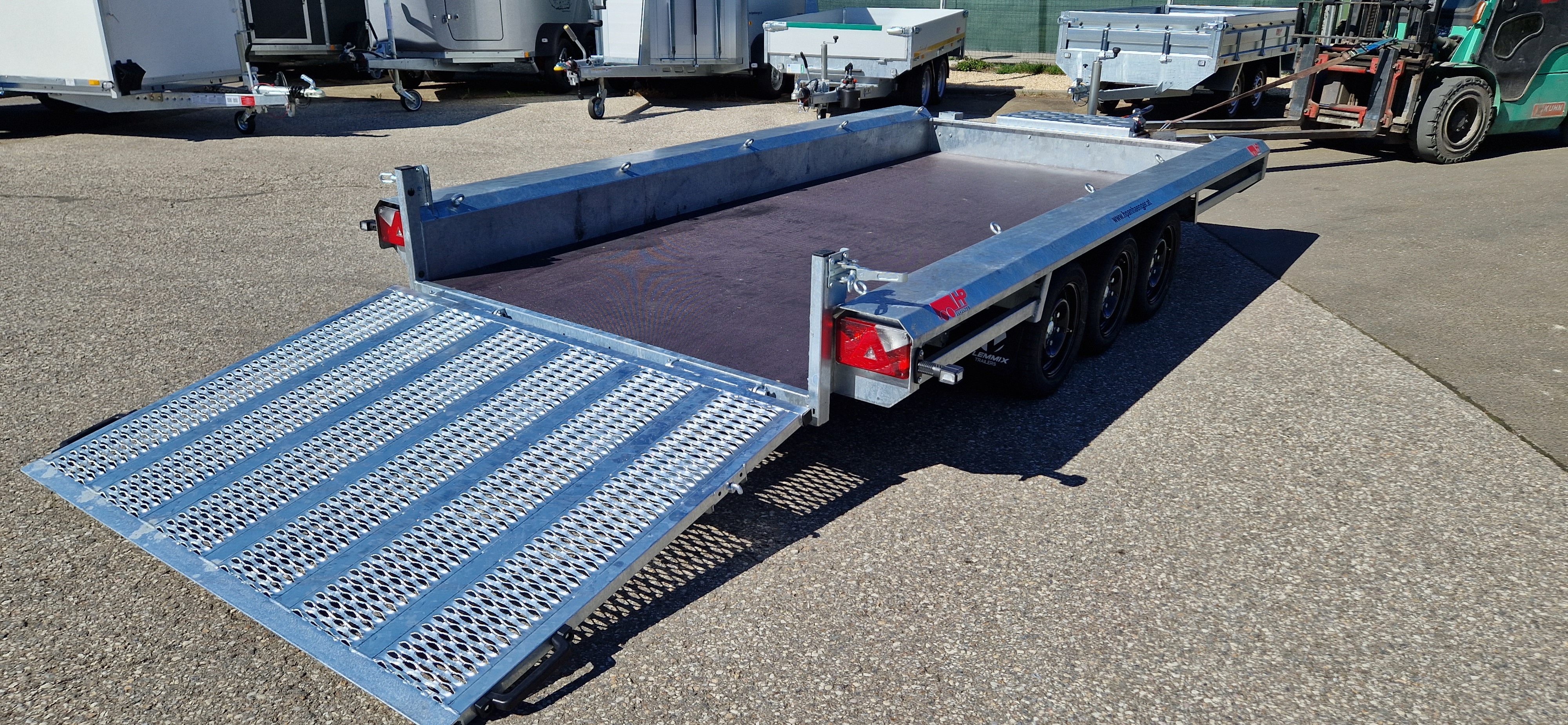 Baggeranhänger, Baumaschinenanhänger, Universaltransporter HP 354018/3 Tridem Sondermodell